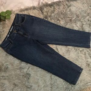 Super Stretch Skinny Capri Jeans